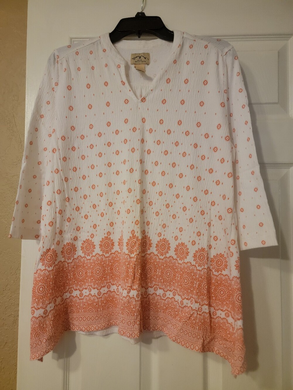 Women's 3/4 Length Sleeve Top